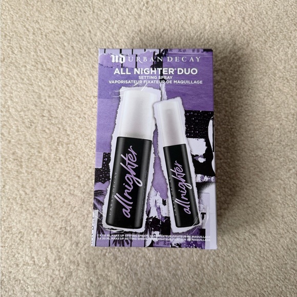 **BRAND NEW URBAN DECAY SET** - Picture 2 of 13